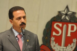 Itamar Borges após ser empossado na nova legislatura foi o primeiro a utilizar a tribuna da Assembleia Legislativa