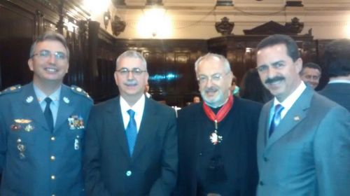 e5fc46efdf4901039073c3fda8010041