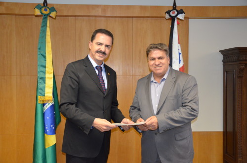 21-5-15 Secretaria do Emprego (13)