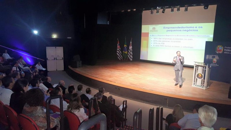 10425092_525432560946289_327410055368176632_n