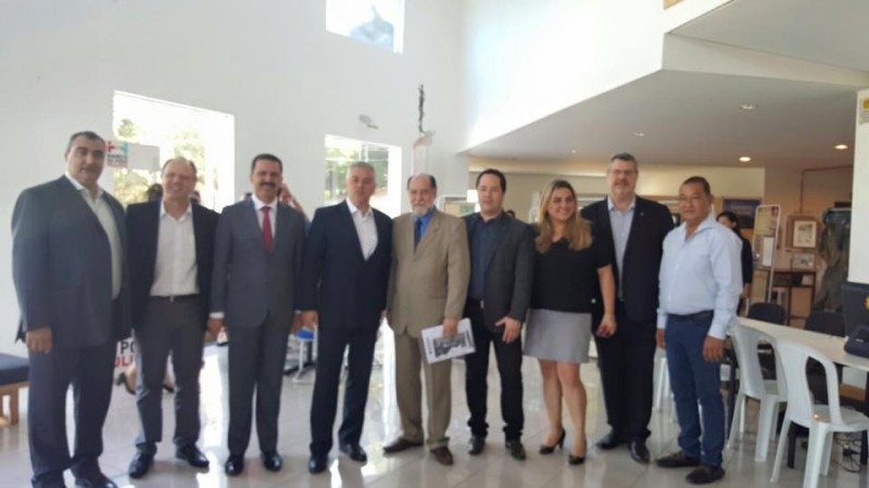 12118835_525432630946282_4534126112642198432_n