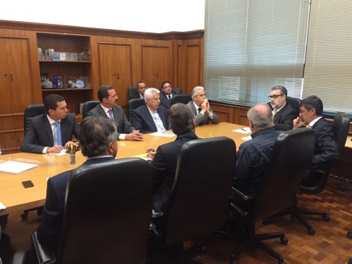 8f4b26108b4b28efcf8dfcc2e19096f7