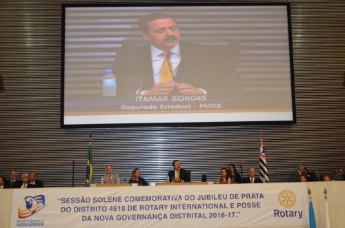 Sessão Solene comemora 25 anos do Distrito 4610 do Rotary International e empossa novo governador