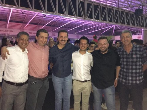 18739639_820988421390700_512702538195252881_n