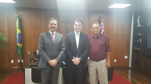 2017-05-09-PHOTO-00002517