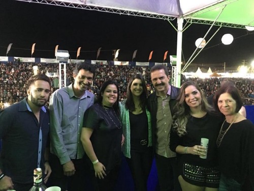 19260436_837086499780892_5914053488439370741_n