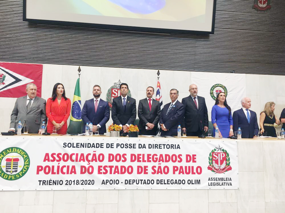 Associação dos Delegados de Polícia empossa nova diretoria