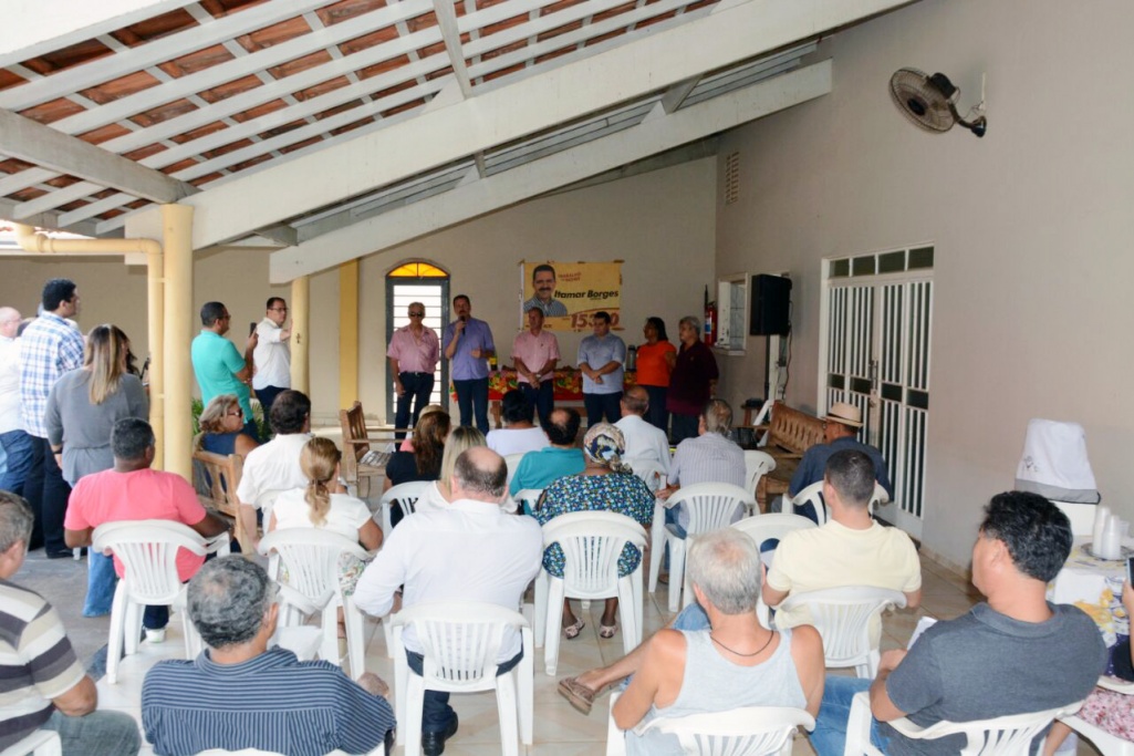 Deputado Itamar Borges se reúne com entidades sociais e lideranças de Guararapes