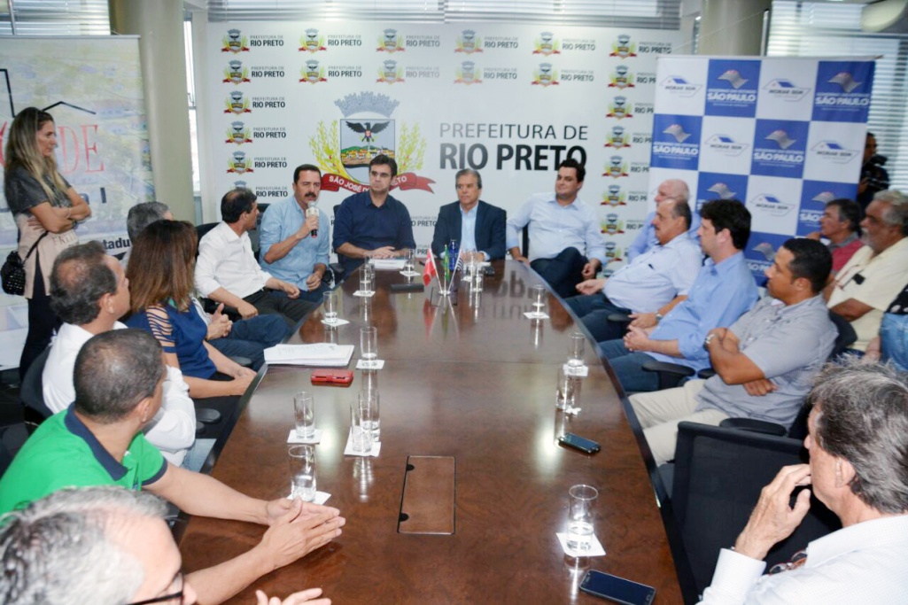 Rio Preto renova convênio do Programa Cidade Legal