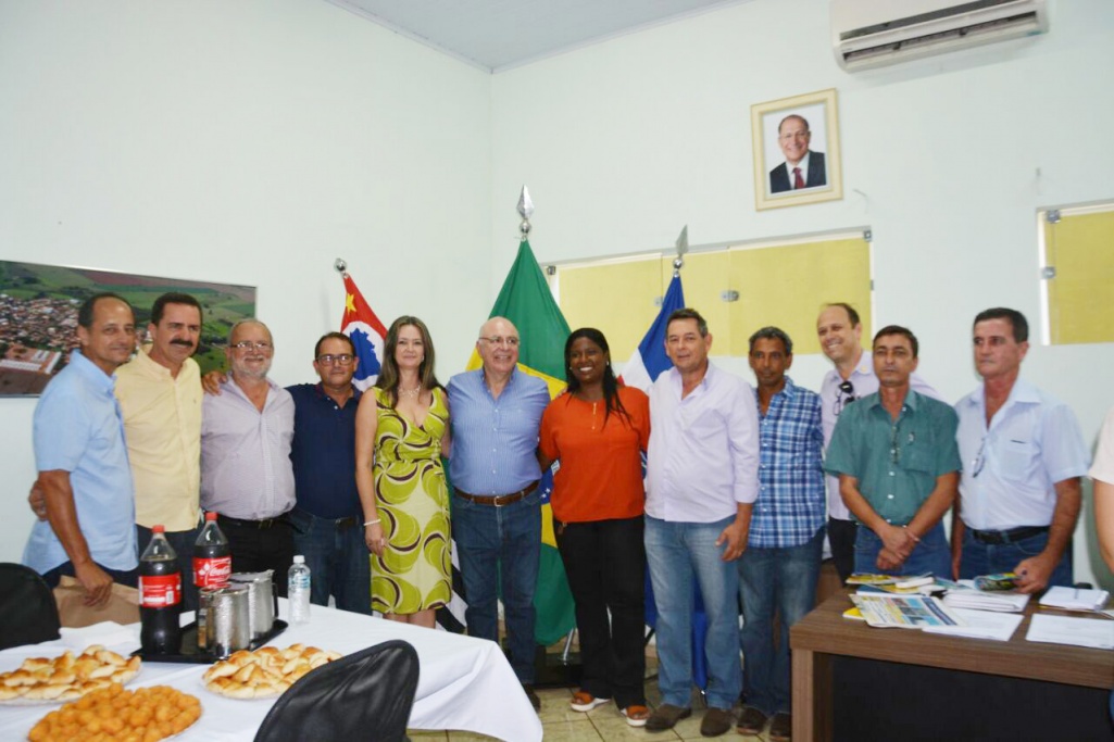 Associação de Produtores Rurais de Lourdes é beneficiada com unidade de armazenamento de grãos