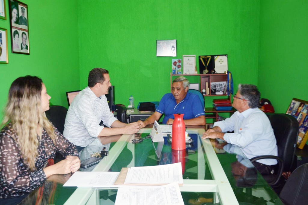 Deputado Itamar Borges visita Barretos