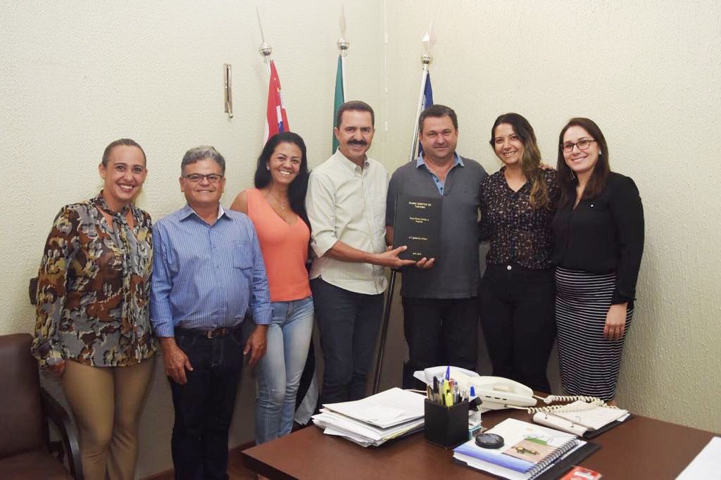 Deputado Itamar Borges visita Itajobi