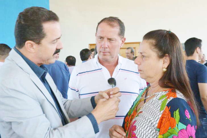 Indiaporã formaliza adesão ao Programa Internet para Todos