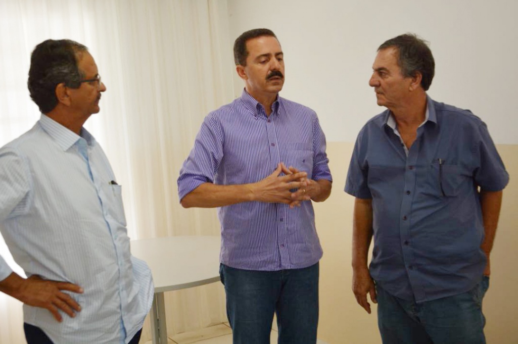 Deputado Itamar Borges visita Meridiano