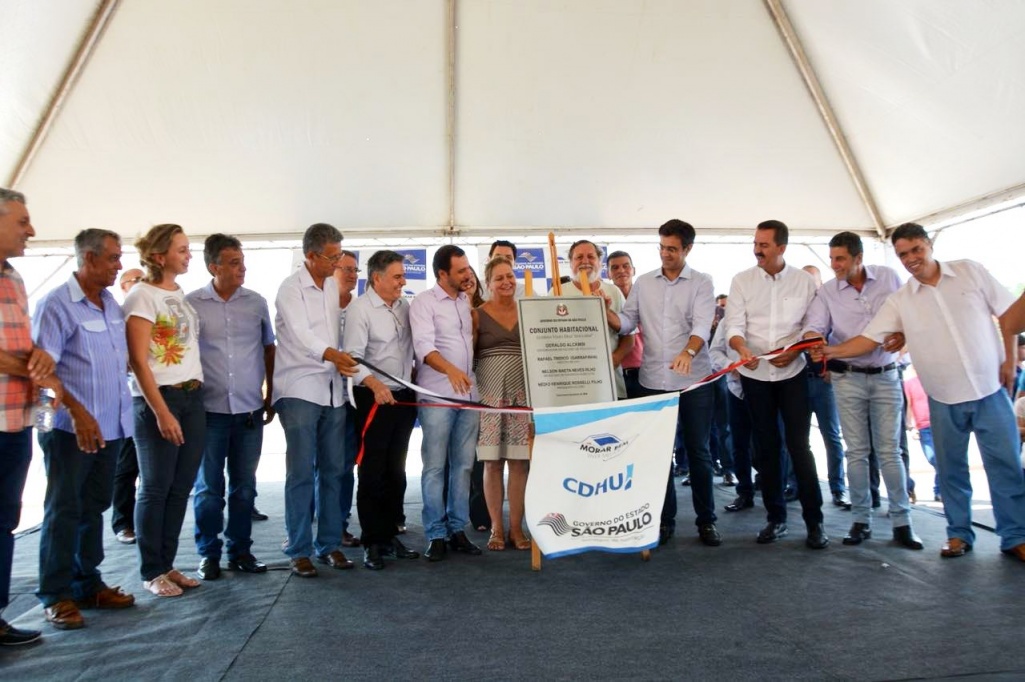 145 casas são entregues em Jaci