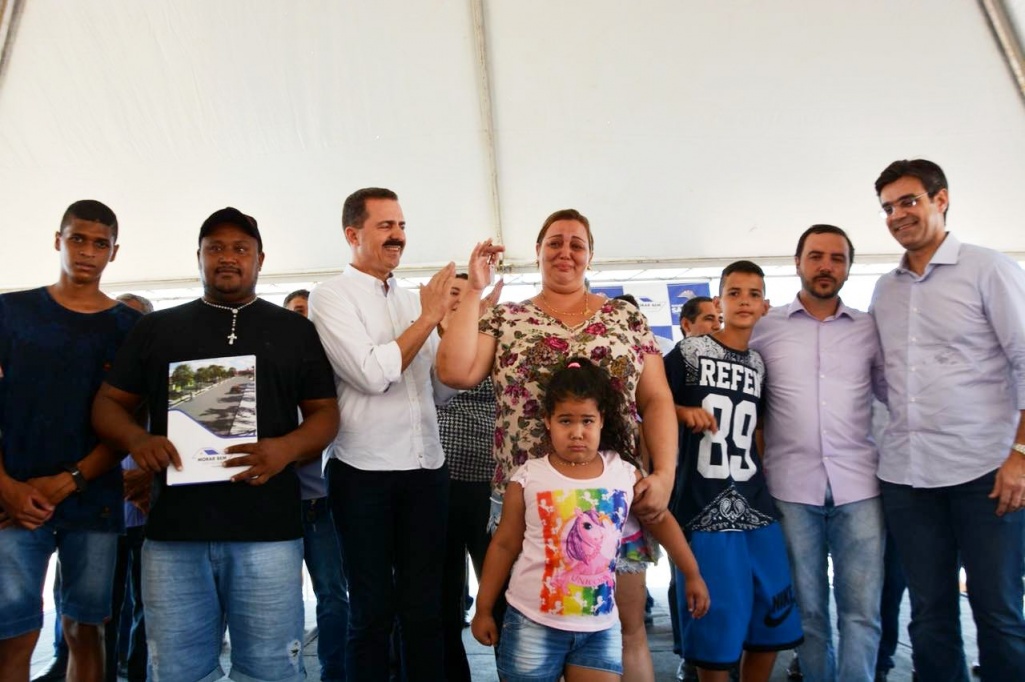 145 casas são entregues em Jaci