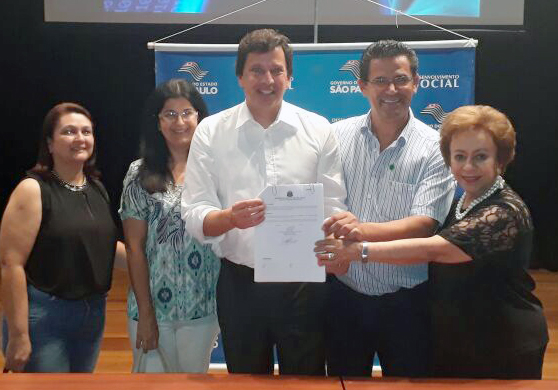 Lavínia recebe recursos para investir em atendimento social