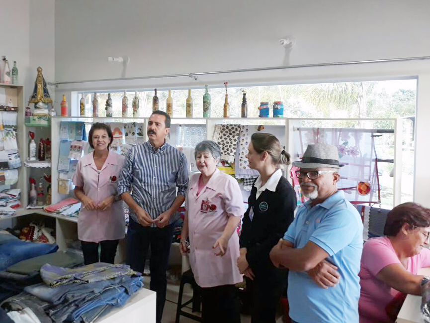 Em Fernandópolis, deputado Itamar visita prefeito André Pessuto e entidades de Saúde