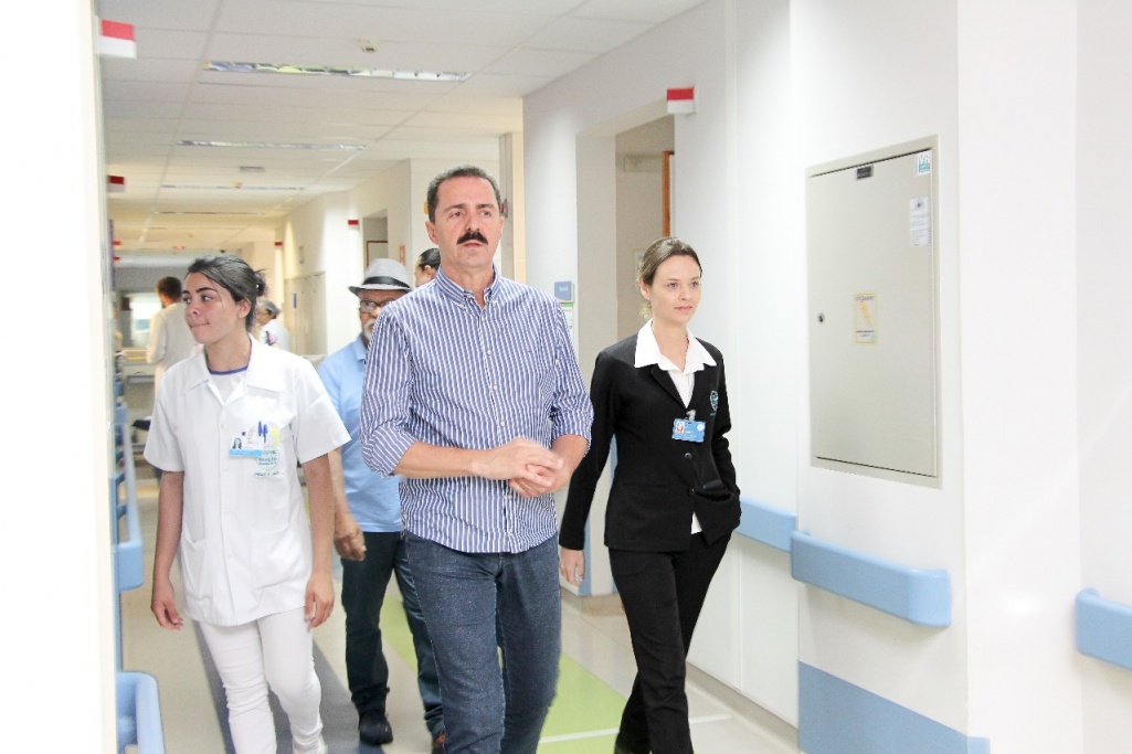 Em Fernandópolis, deputado Itamar visita prefeito André Pessuto e entidades de Saúde
