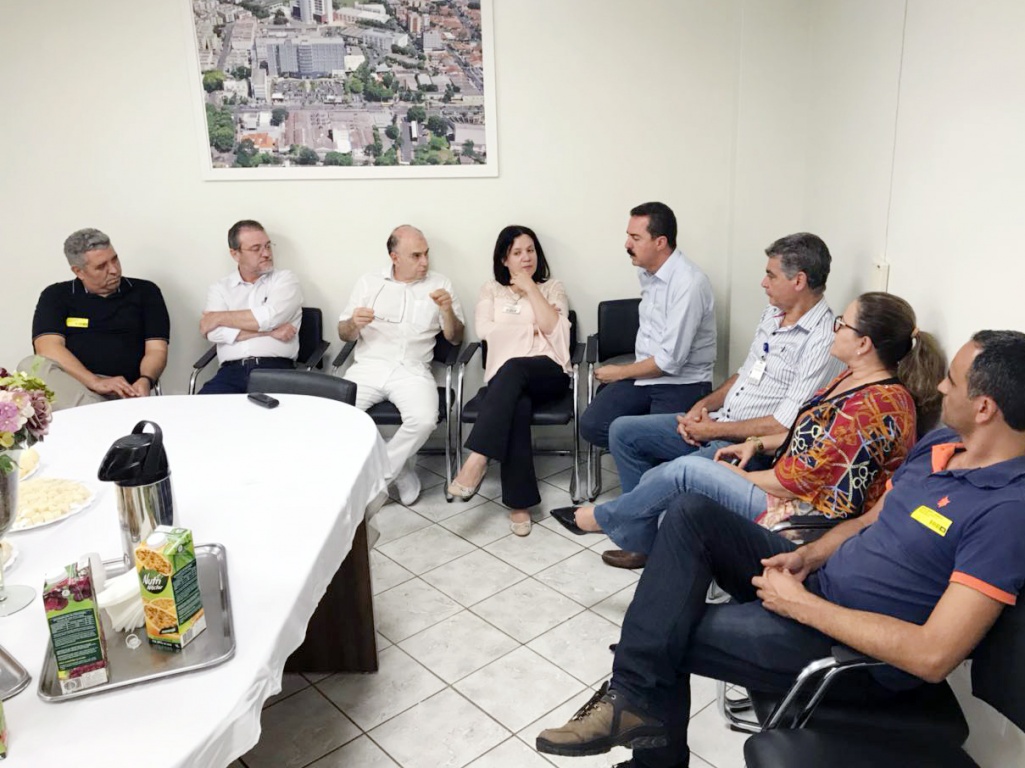 Em Rio Preto, deputado Itamar visita Hospital de Base e conhece programa Maquininha do Futuro