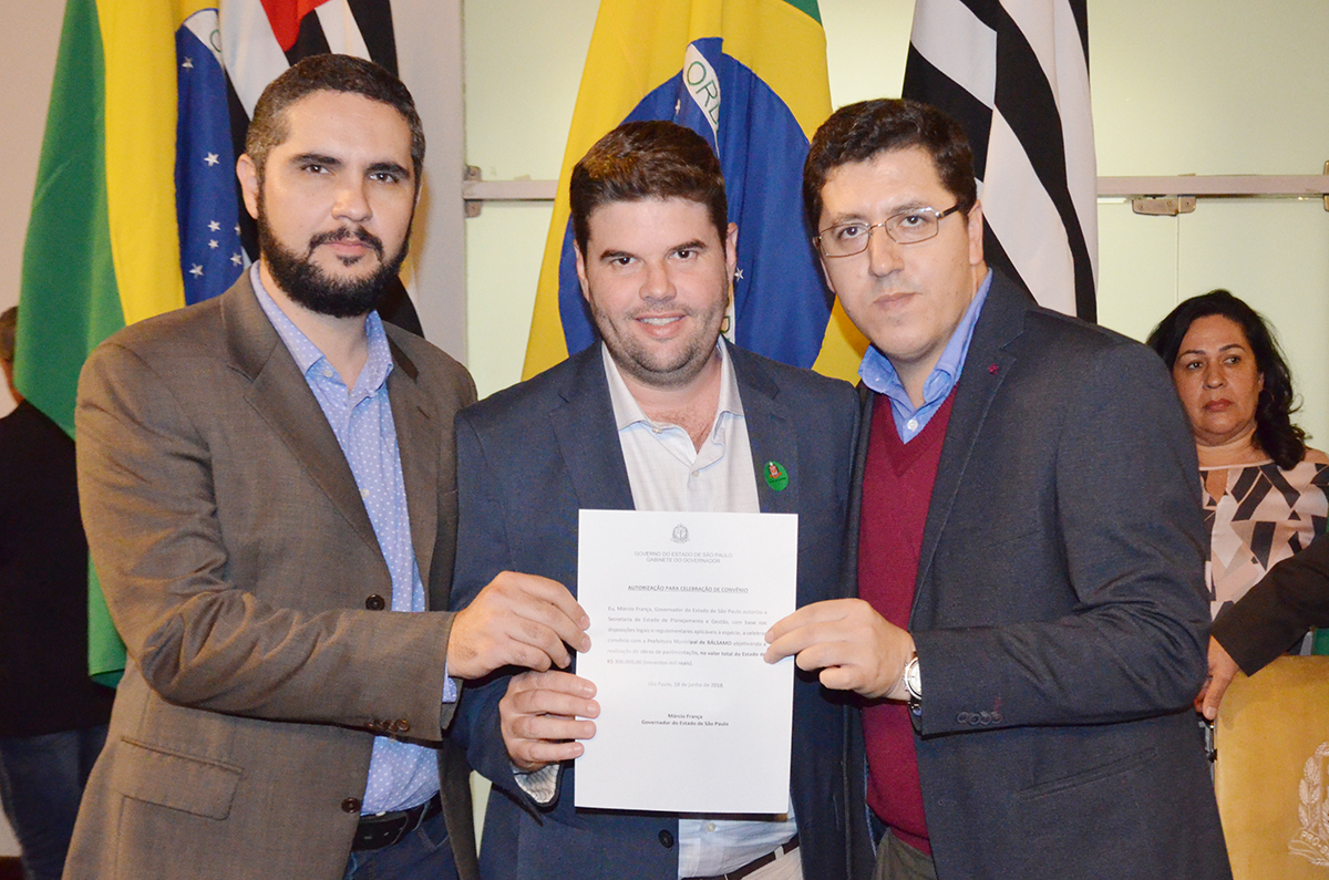 Bálsamo recebe recursos para recapeamento asfáltico