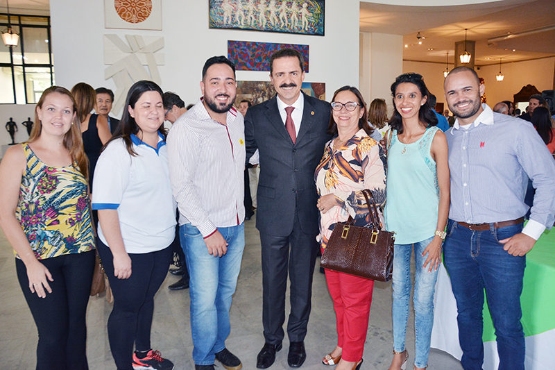 Reginópolis recebe recurso para compra de caminhão coletor e compactador de lixo