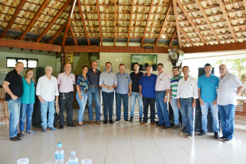 Deputado Itamar Borges visita Neves Paulista