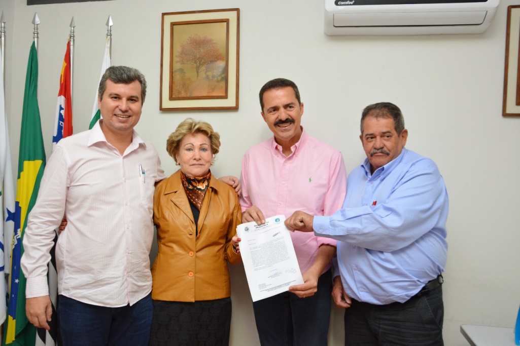 Deputado Itamar Borges destina recursos para saúde de Mendonça