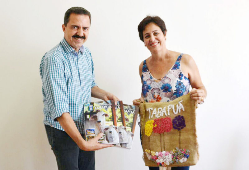 Tabapuã entrega documentação para projeto de Município de Interesse Turístico