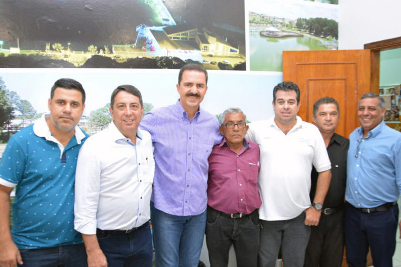 Deputado Itamar Borges visita Valentim Gentil
