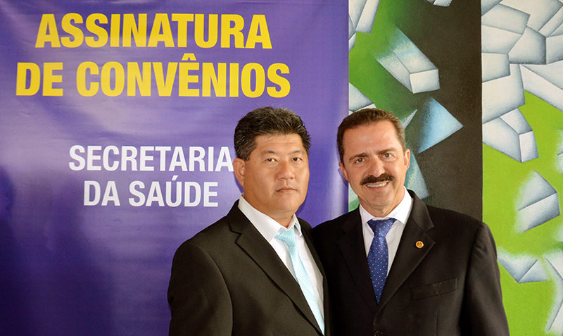 Santa Casa de Guararapes assina convênio para liberação de recursos*