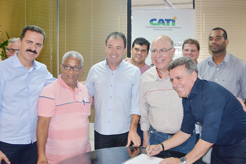 Estradas rurais serão recuperadas em Penápolis