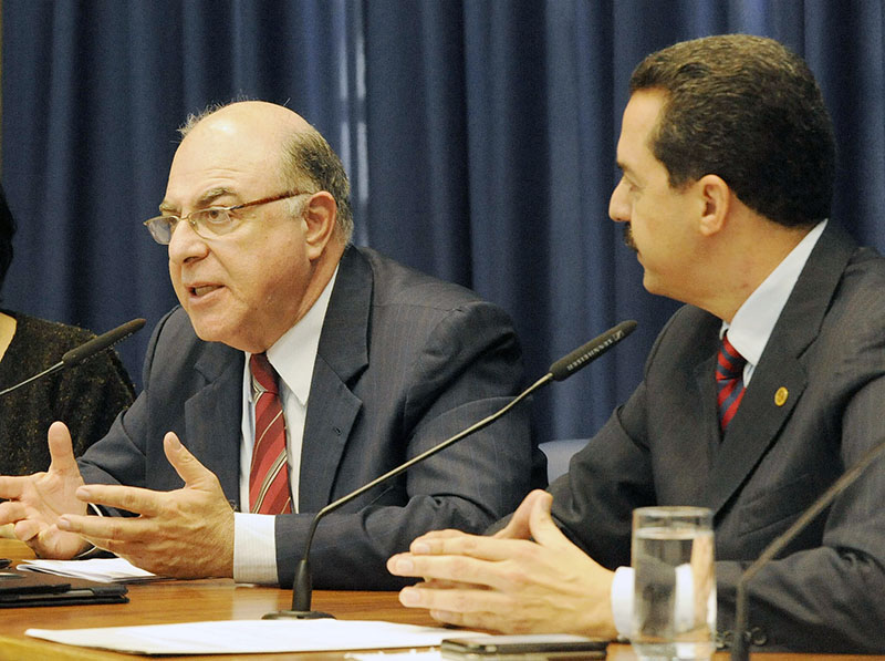 Estado doa área do Recinto de Exposições para a prefeitura de Araçatuba