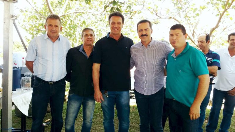 Produtores rurais de Auriflama recebem fábrica de ração