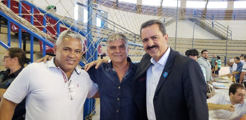 Aparecida D’Oeste recebe ônibus escolar