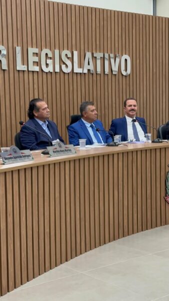 Itamar Borges participa da inauguração da nova Câmara Municipal de Uchôa